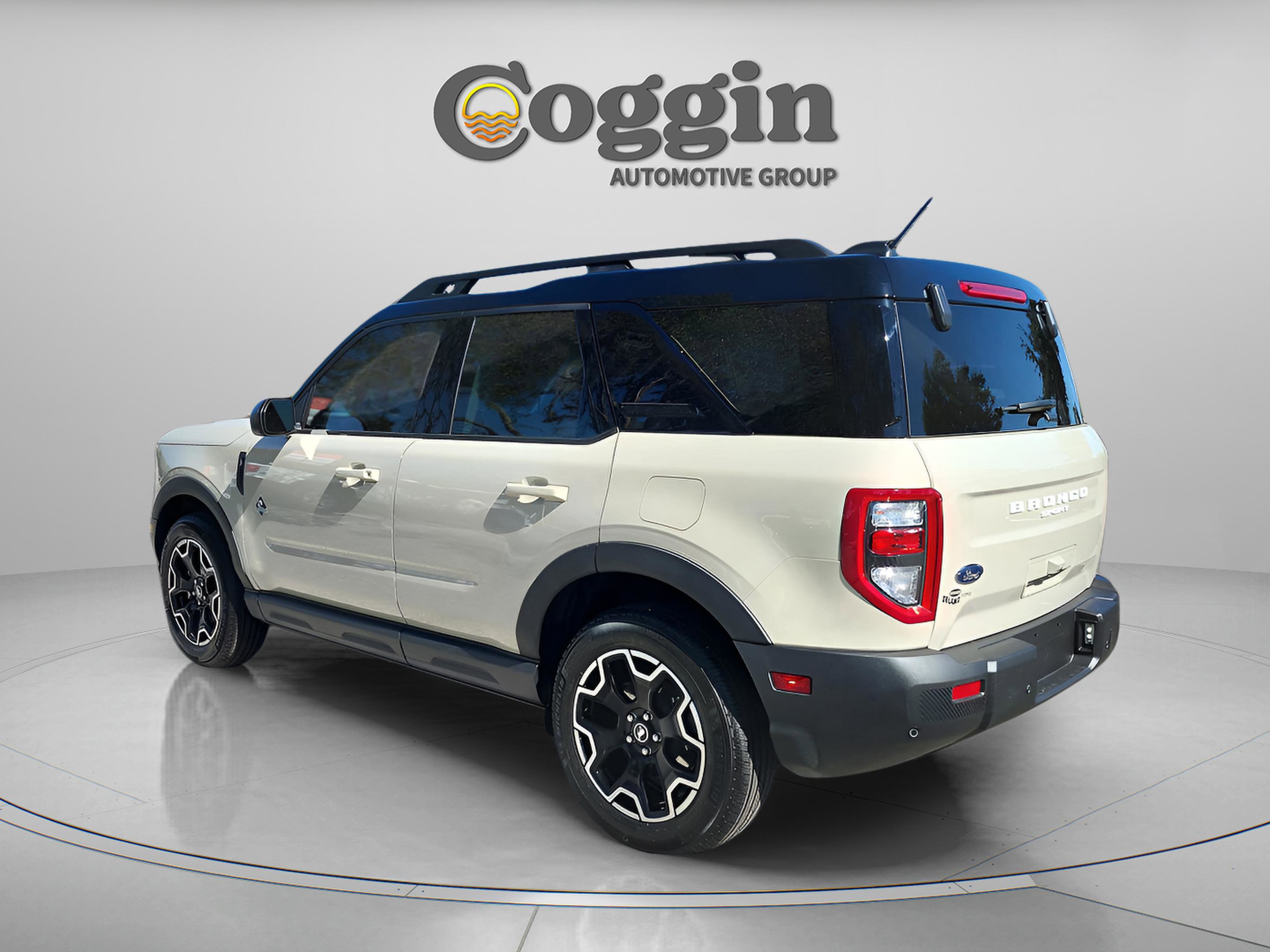 New 2025 Ford Bronco Sport Outer Banks image 3