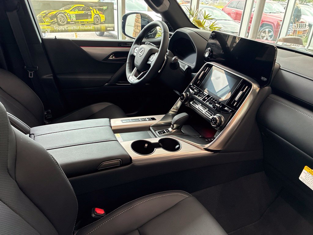 New 2026 Lexus LX 700h F Sport AWD/4WD image 9