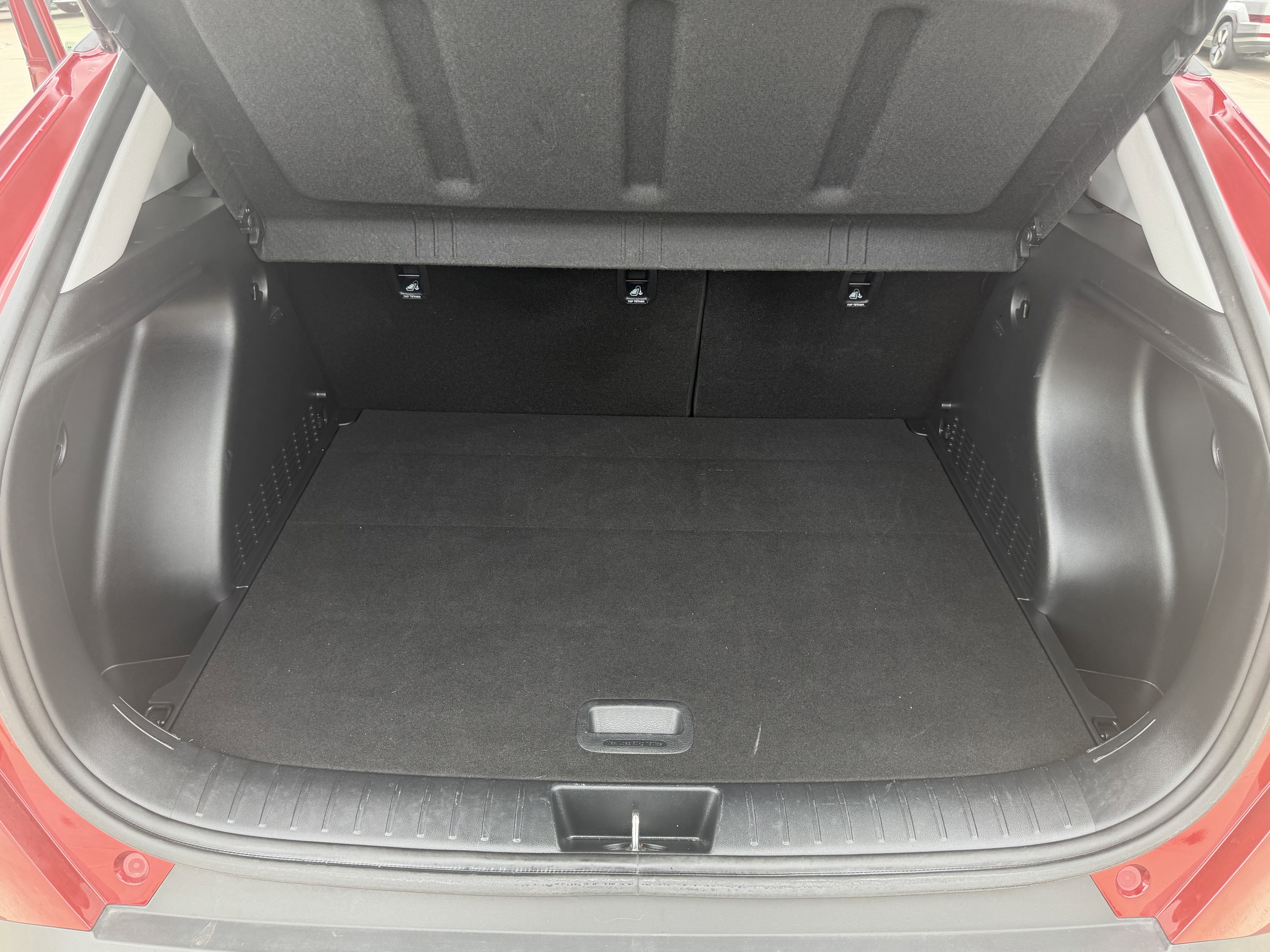 Used 2025 Hyundai Kona SEL FWD image 30