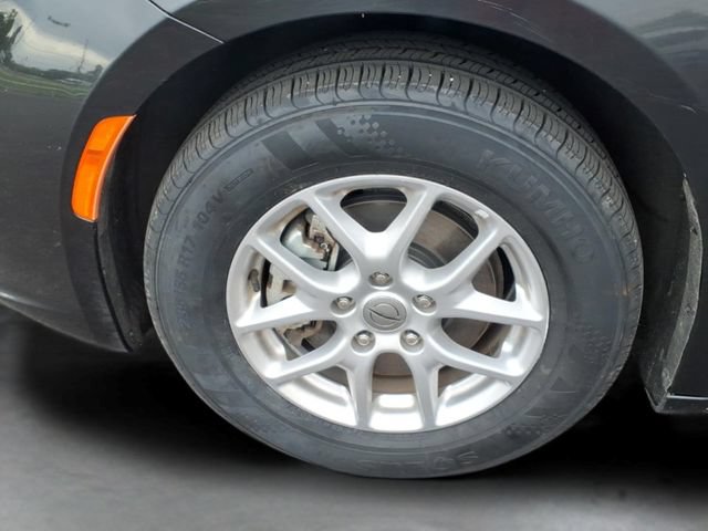 Used 2023 Chrysler Pacifica Touring-L FWD image 18