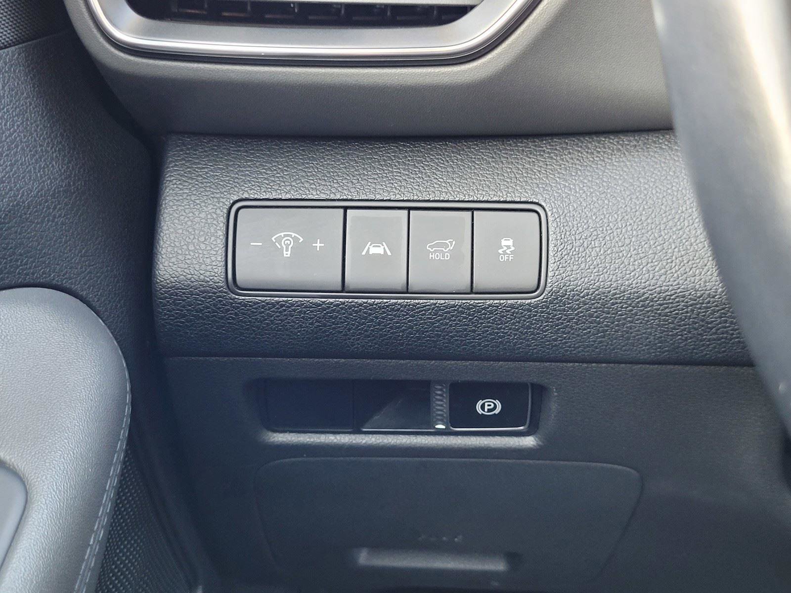 Used 2023 Hyundai Santa Fe SEL image 31