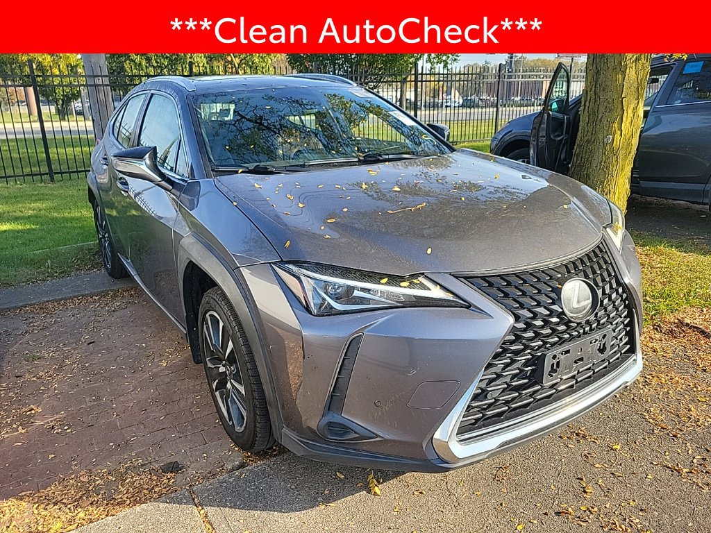 Used 2019 Lexus UX 200 w/ Premium Package FWD image 3
