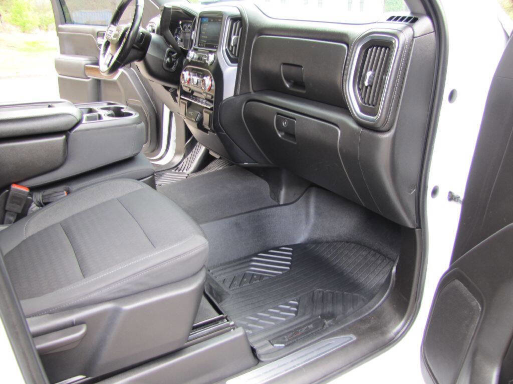 Used 2020 GMC Sierra 1500 Elevation w/ Elevation Value Package image 14