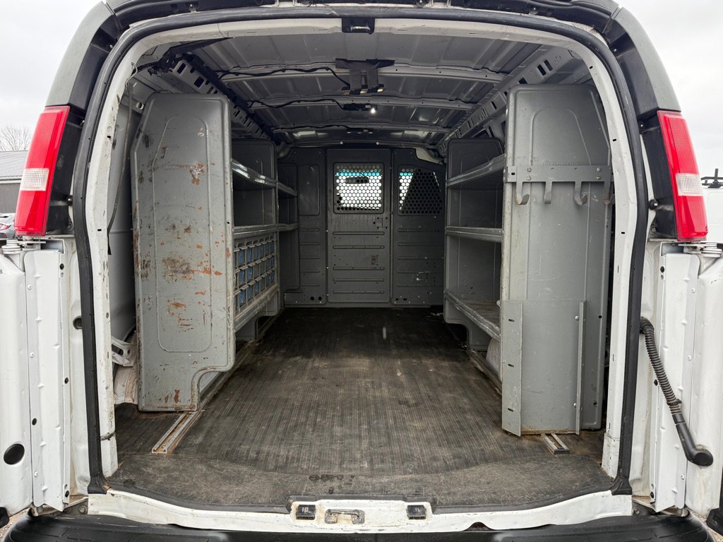 Used 2021 Chevrolet Express 2500 w/ Driver Convenience Package image 22