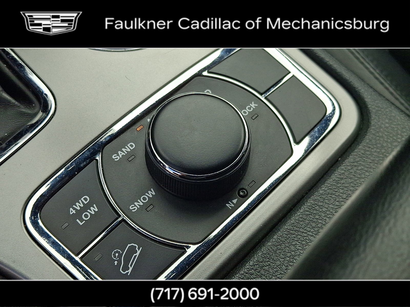 Used 2020 Jeep Grand Cherokee Altitude image 23