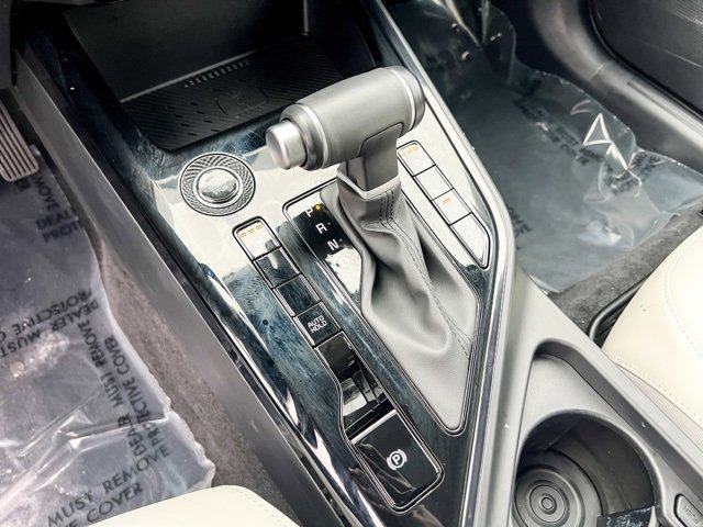 Used 2024 Kia Niro EX image 18