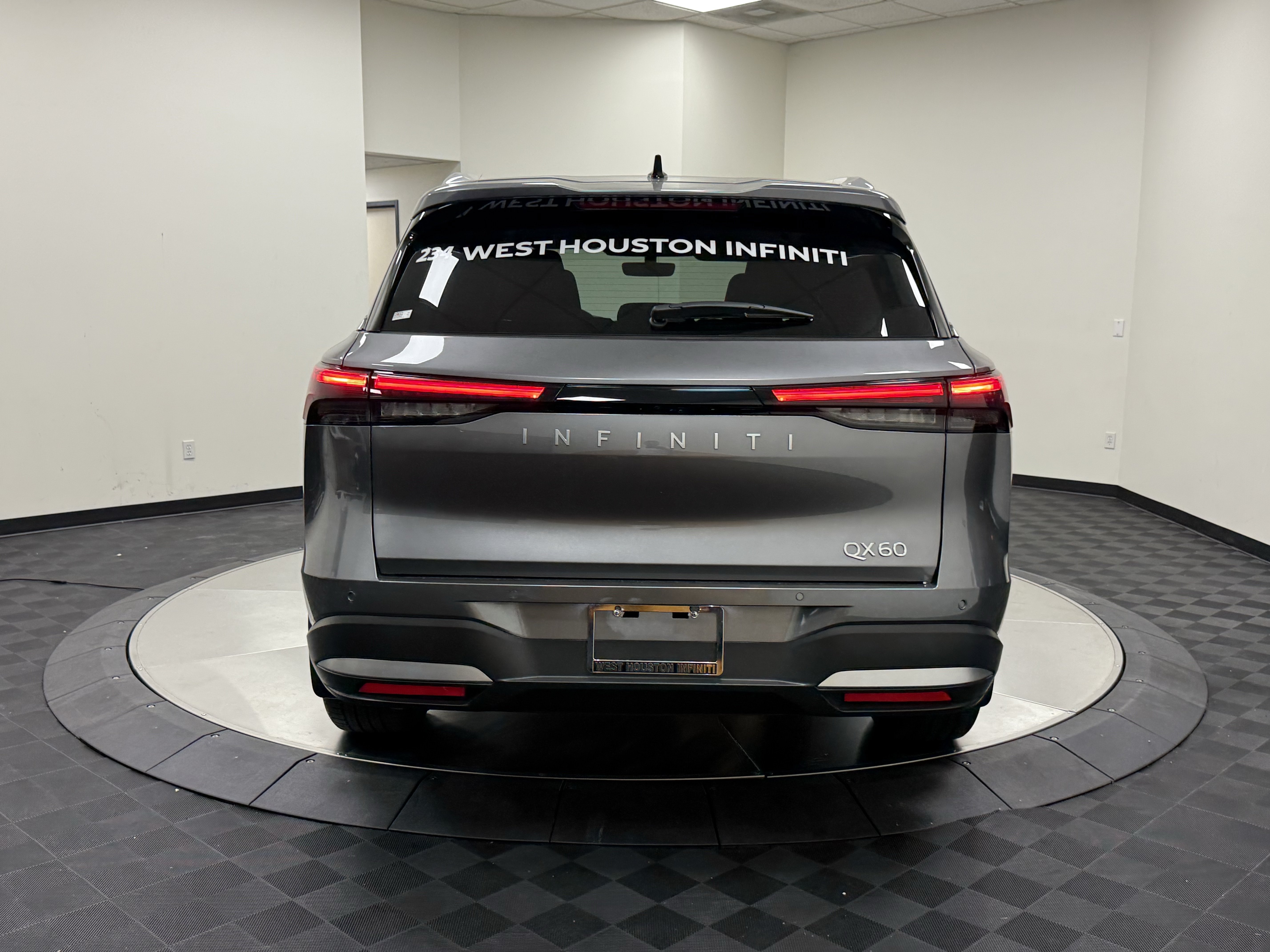 Certified 2027 INFINITI QX60 Luxe w/ Cargo Package FWD image 6