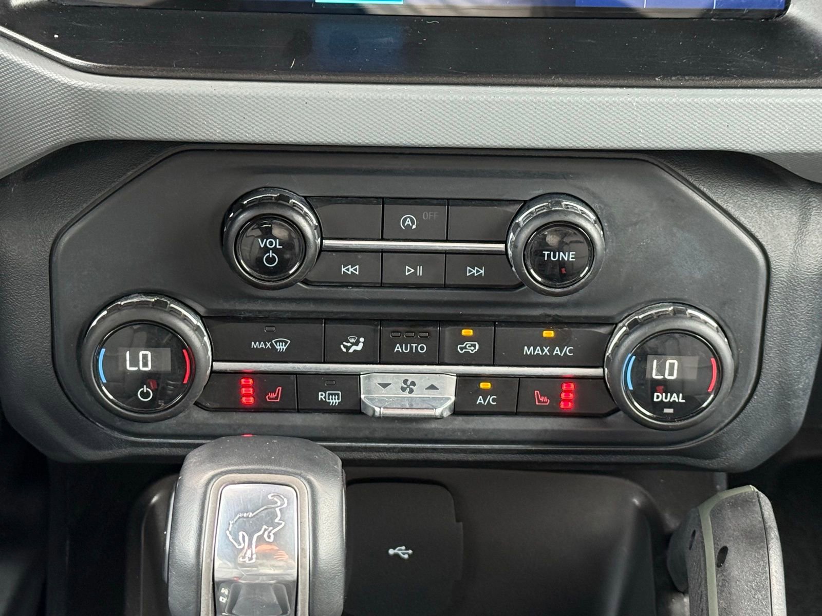 Used 2023 Ford Bronco Everglades AWD/4WD image 25
