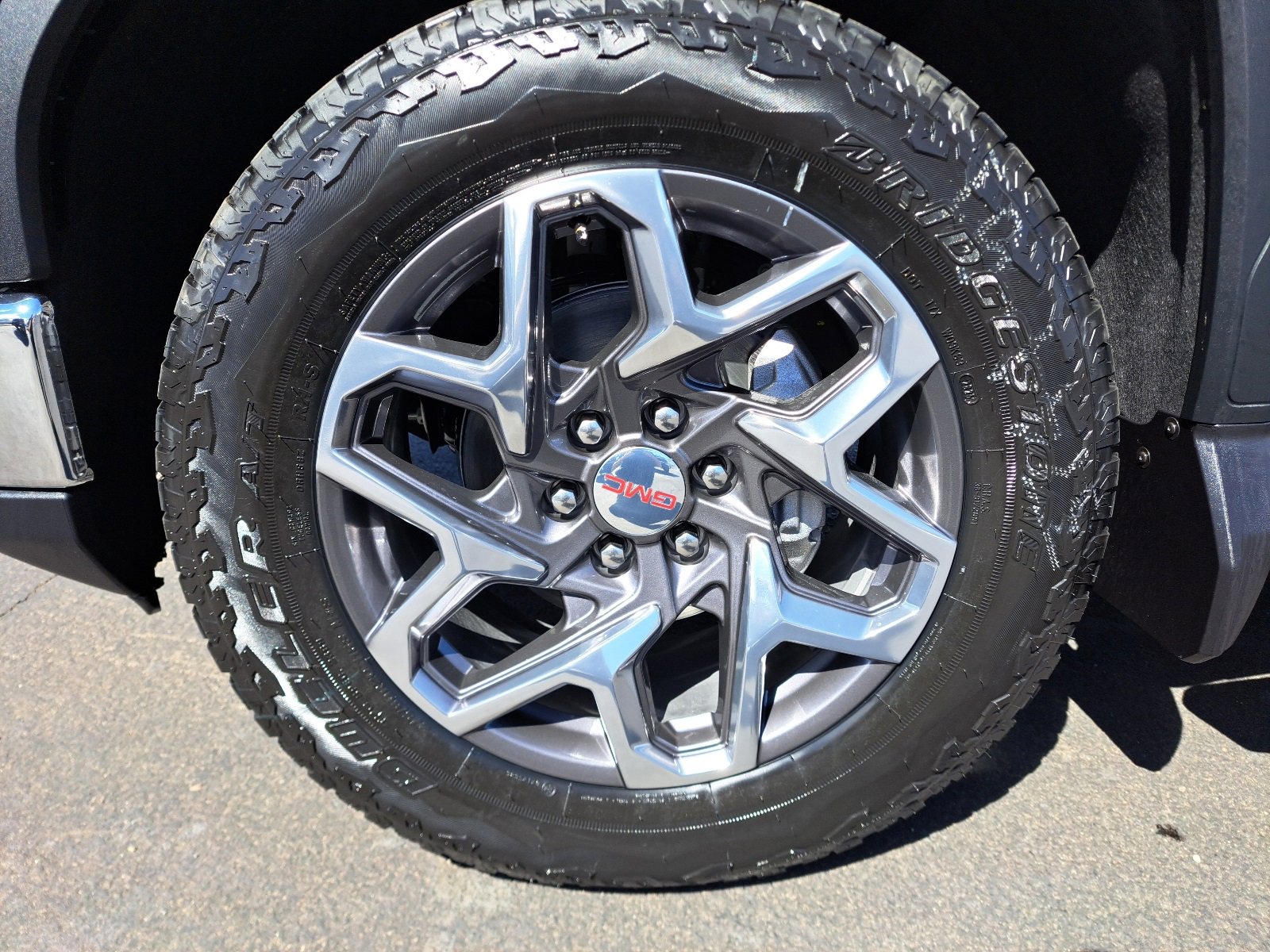 New 2026 GMC Sierra 1500 SLT w/ SLT Premium Package image 14