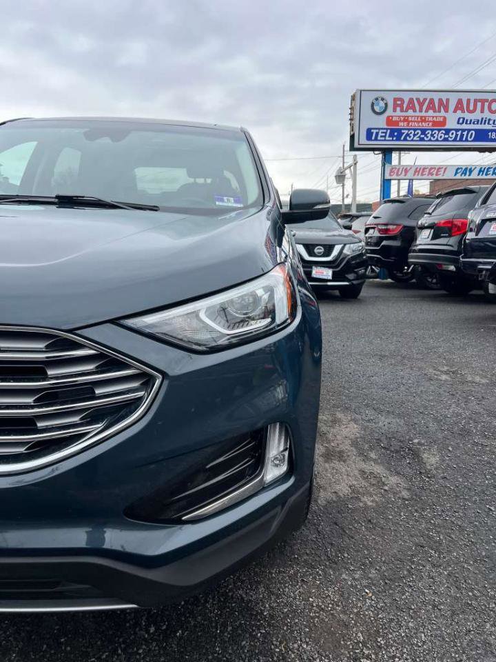Used 2019 Ford Edge SEL w/ Equipment Group 201A AWD/4WD image 4