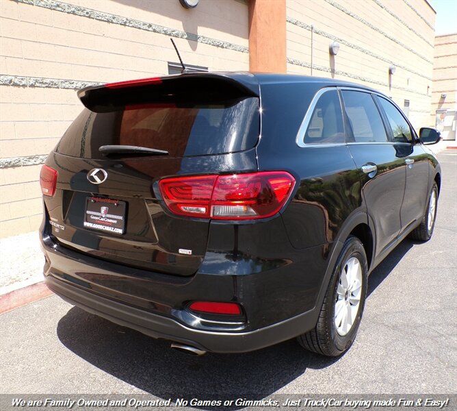 Used 2019 Kia Sorento L FWD image 5