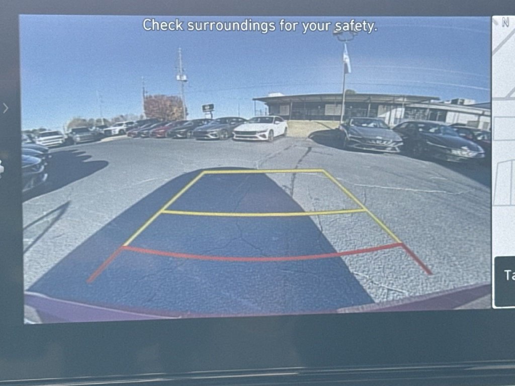 Used 2025 Hyundai Elantra SEL FWD image 31