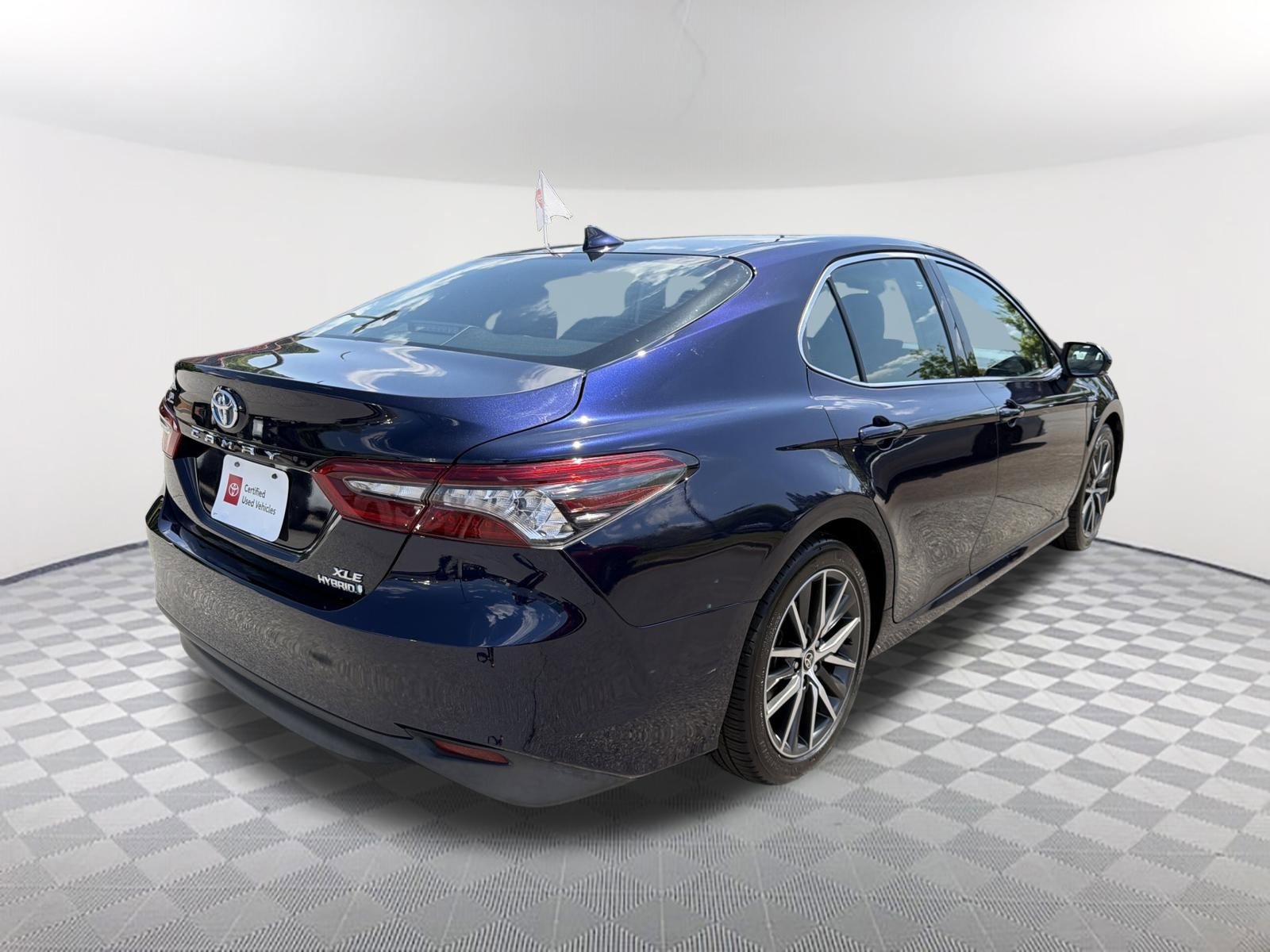 Certified 2021 Toyota Camry XLE image 18