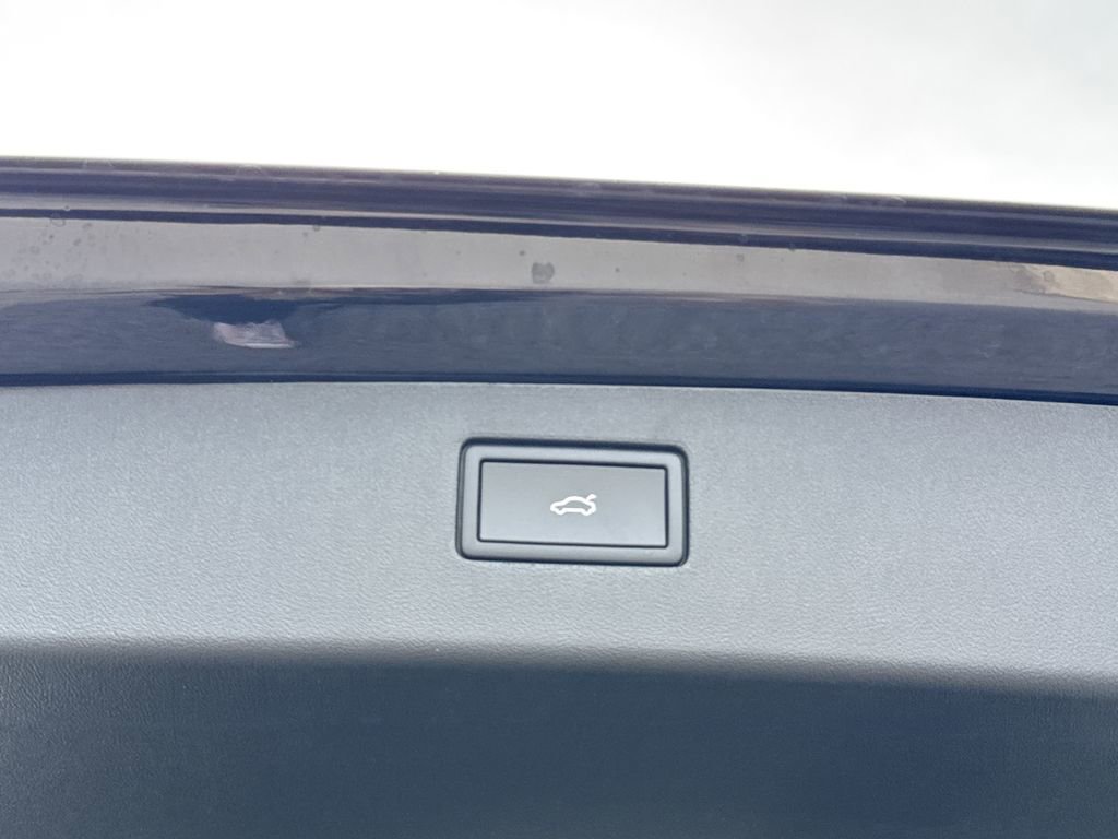 New 2026 Volkswagen Tiguan SE image 16