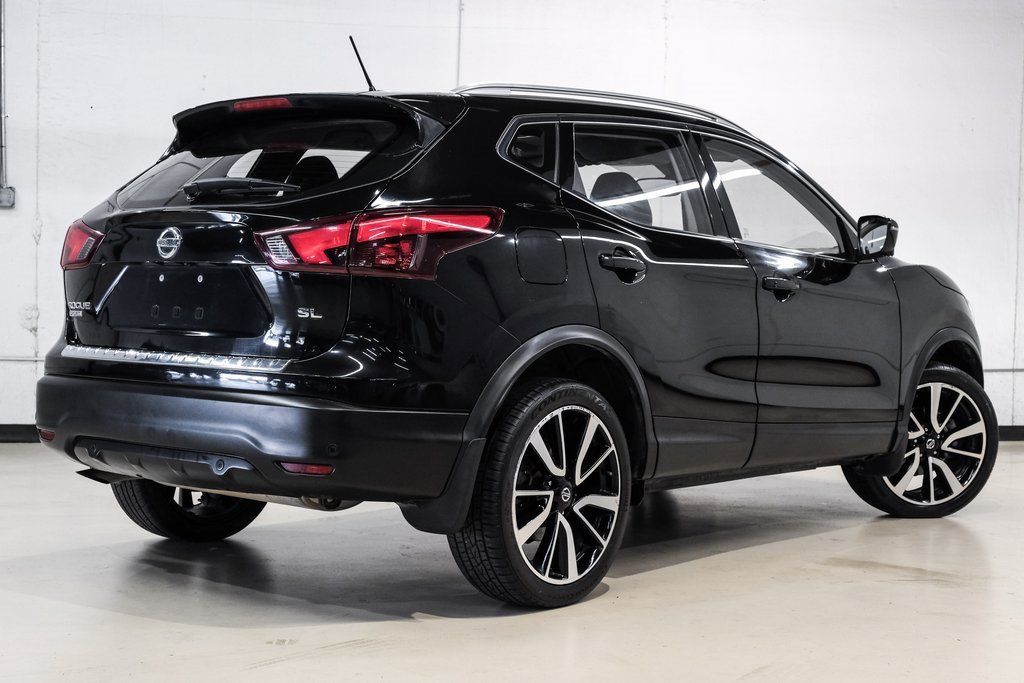 Used 2019 Nissan Rogue Sport SL w/ Premium Package image 9