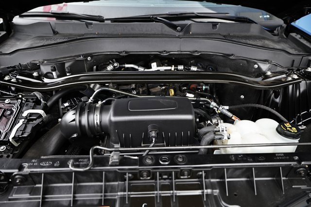 Used 2022 Ford Explorer Limited w/ Equipment Group 301A image 30