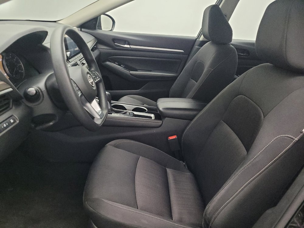 Used 2023 Nissan Altima 2.5 SV image 17