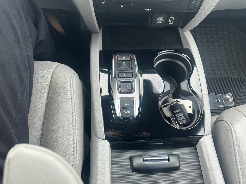 Used 2020 Honda Pilot Touring image 19