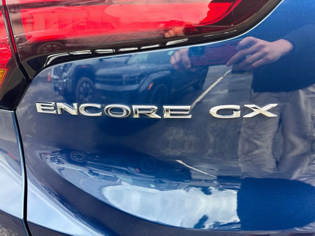 Used 2023 Buick Encore GX Essence w/ Experience Buick Package FWD image 15