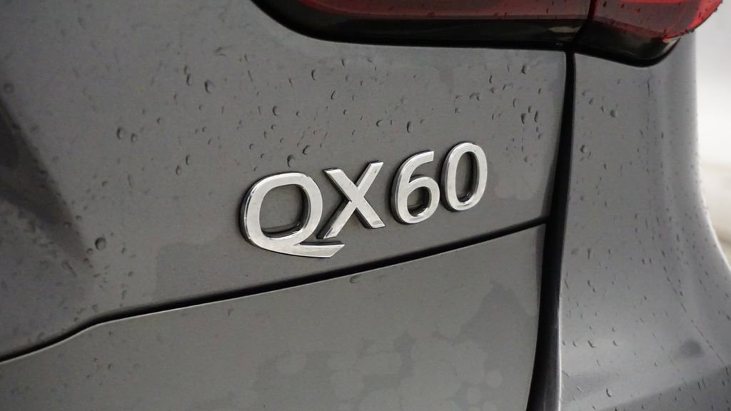 Used 2017 INFINITI QX60 Luxe image 12