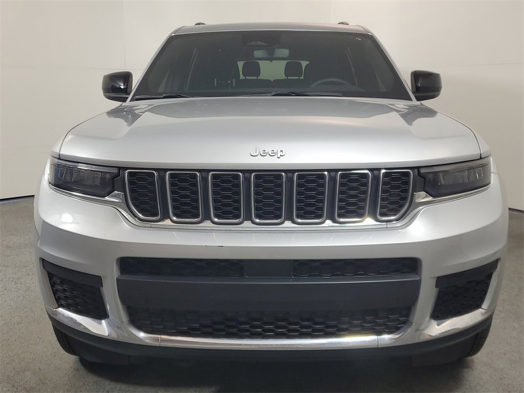 Used 2024 Jeep Grand Cherokee L Laredo image 2