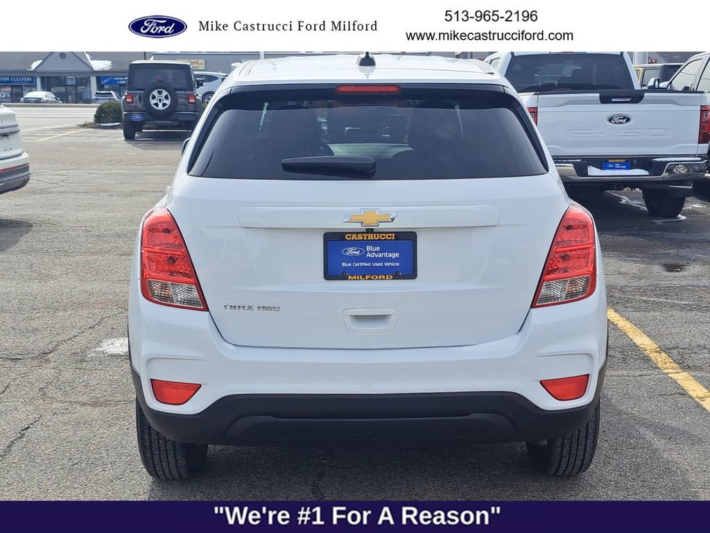Used 2022 Chevrolet Trax LS w/ Tint and Cruise Package image 4