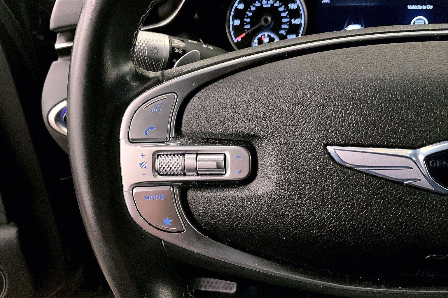 Used 2022 Genesis GV70 2.5T w/ Advanced Package image 17