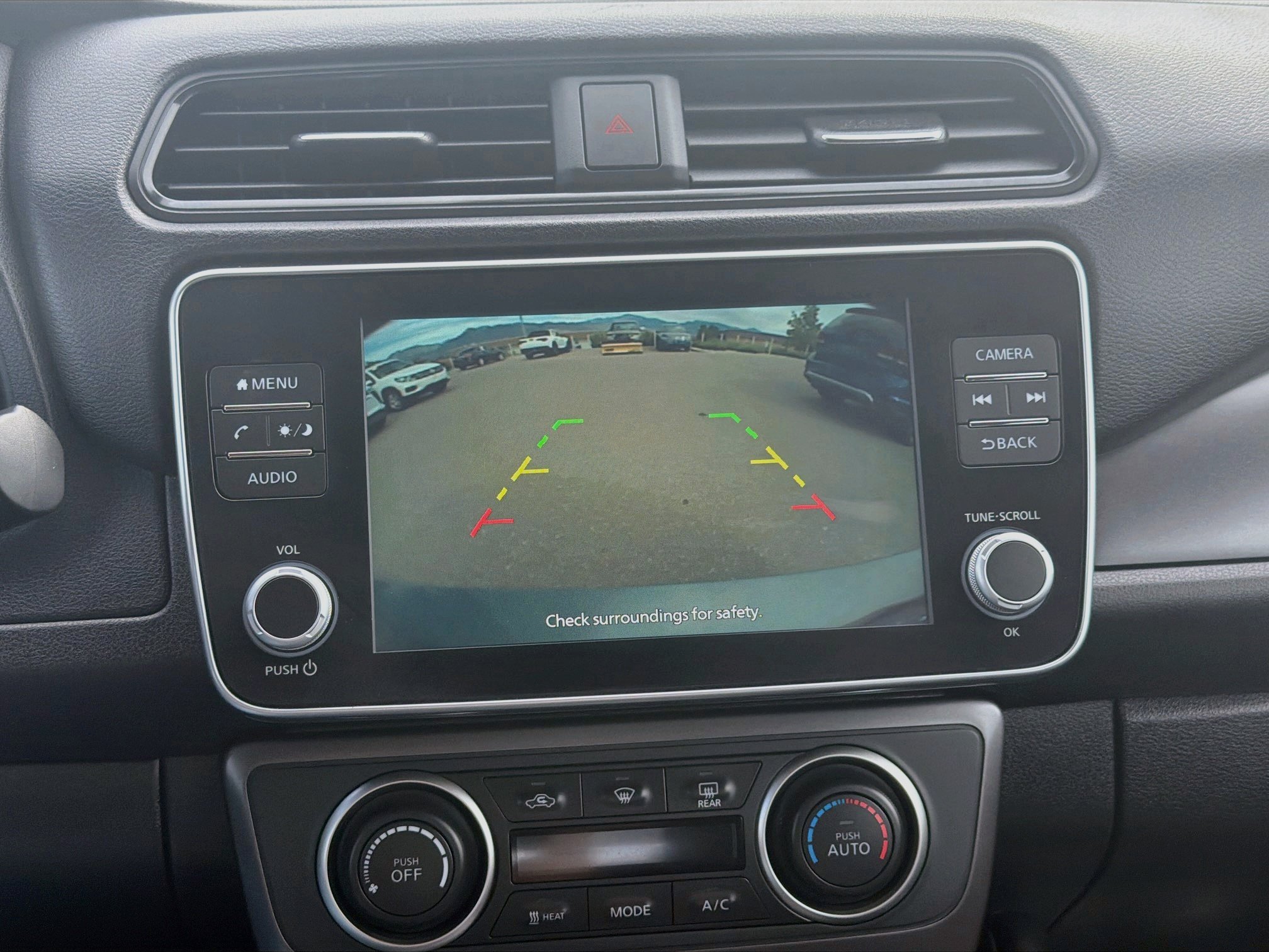 Used 2025 Nissan Leaf S FWD image 22