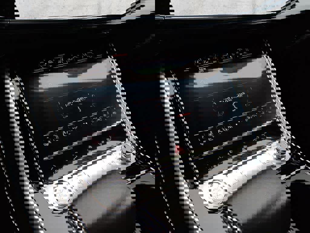 Used 2019 Audi Q8 Prestige w/ Year 1 Package image 20