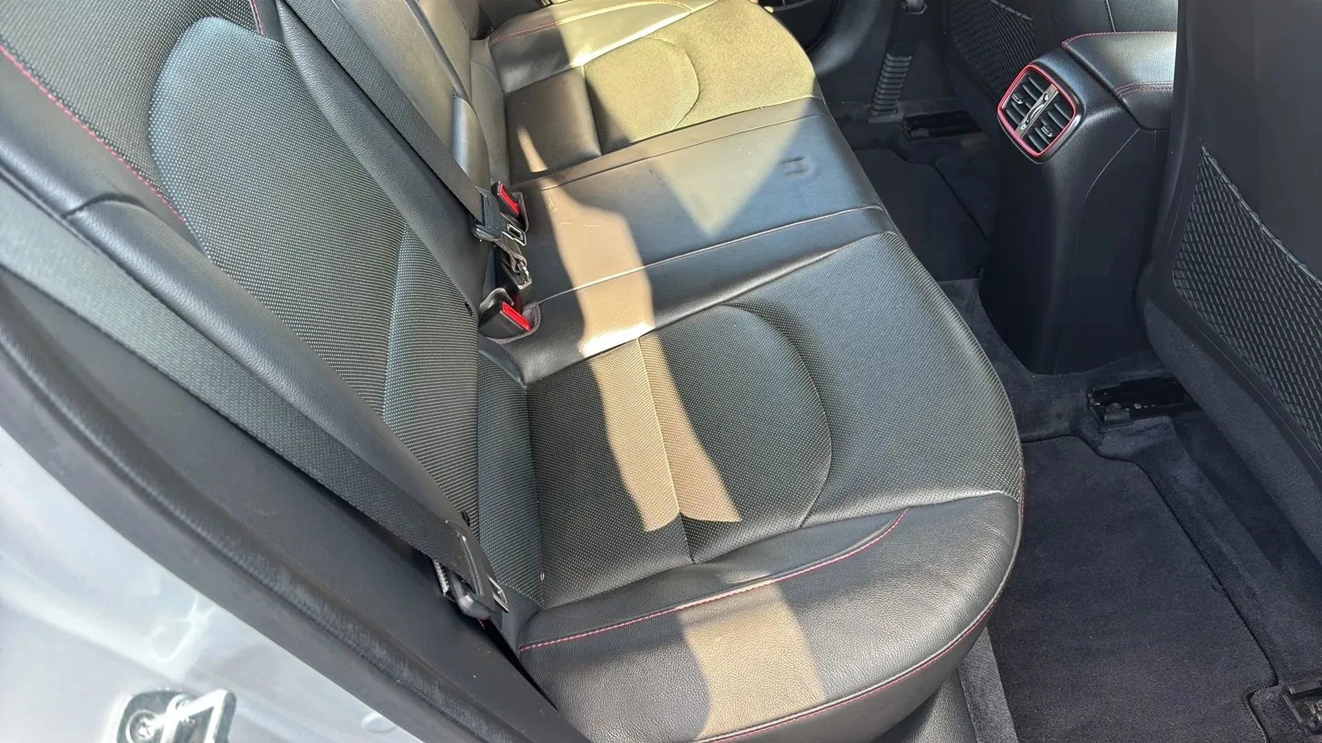 Used 2019 Hyundai Elantra GT N Line image 43