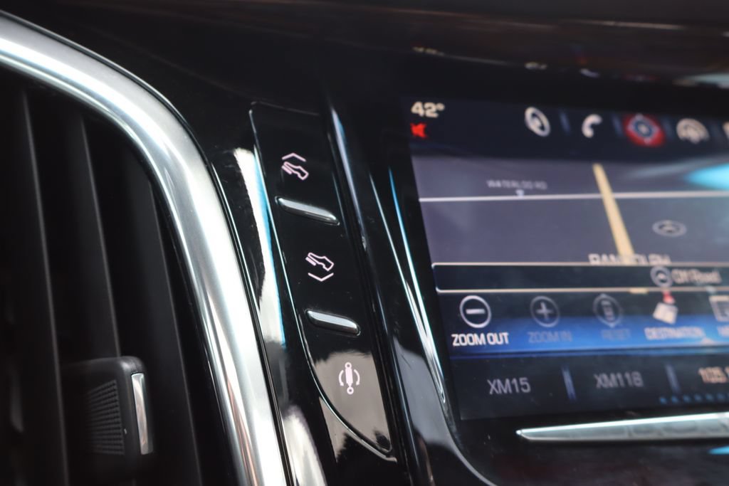 Used 2016 Cadillac Escalade ESV Luxury RWD image 24