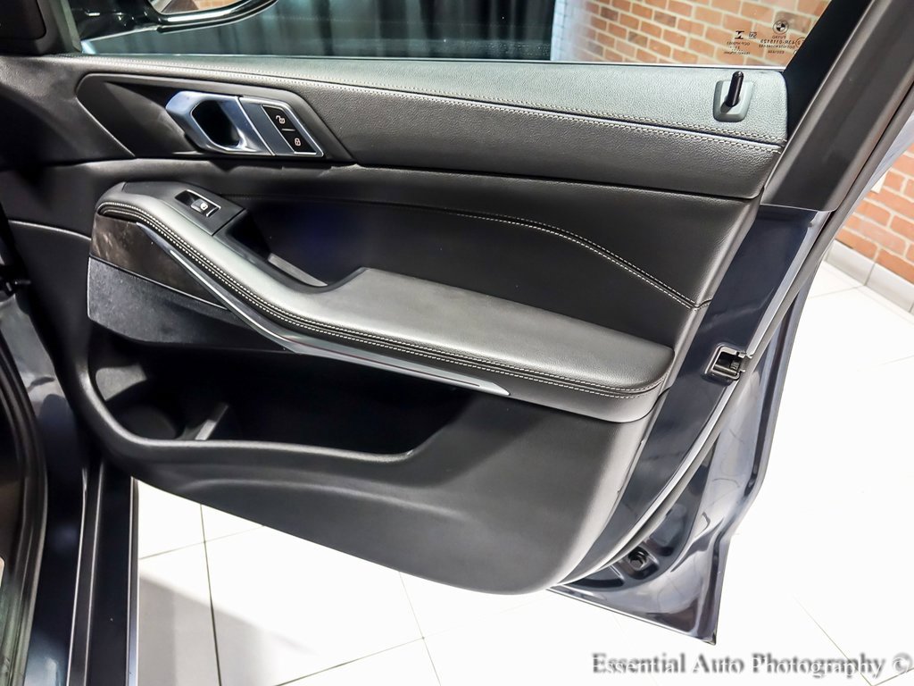 Used 2022 BMW X5 xDrive40i w/ Premium Package image 38