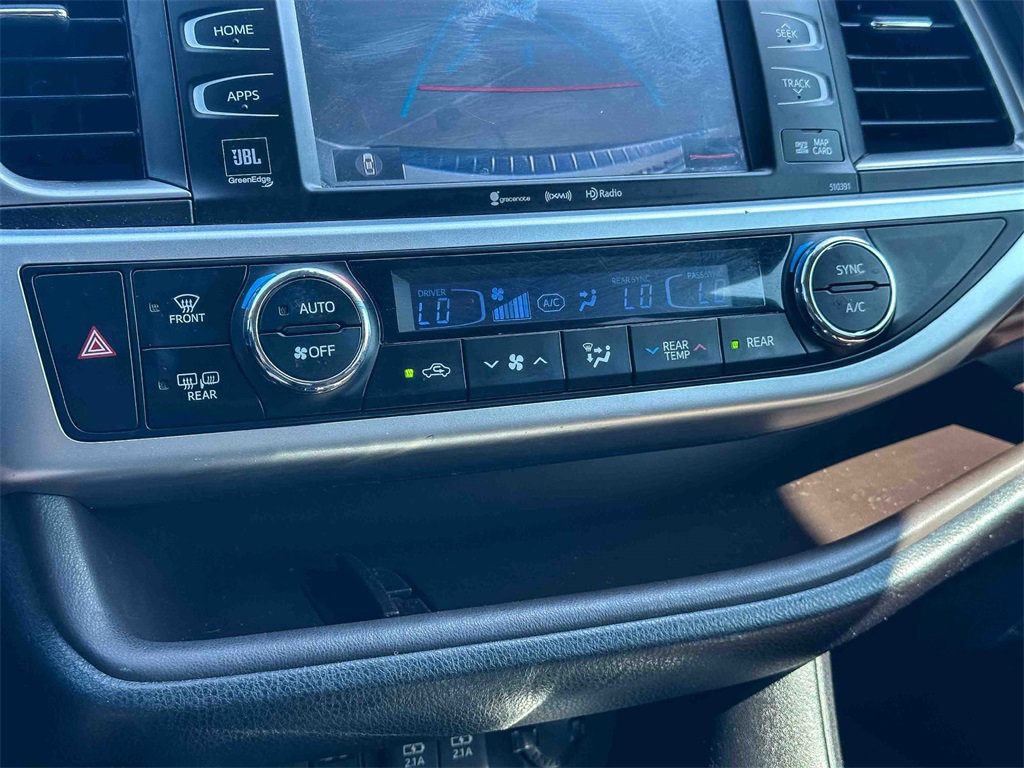 Used 2018 Toyota Highlander Limited Platinum image 33