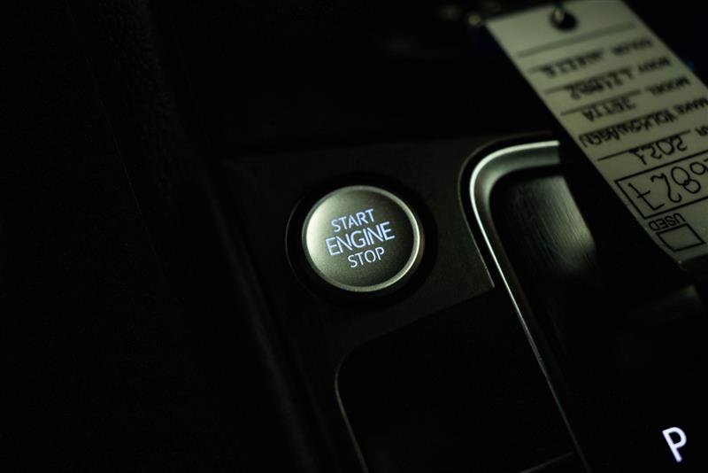 Used 2021 Volkswagen Jetta R-Line w/ R-Line Cold Weather Package FWD image 17