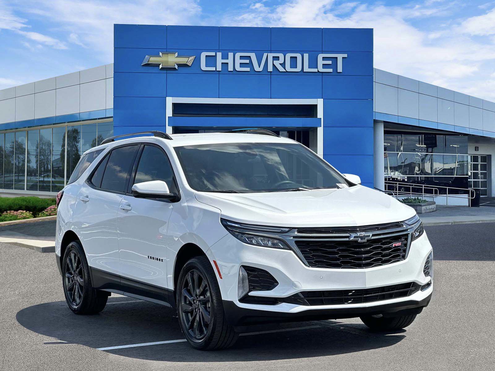 Certified 2023 Chevrolet Equinox RS w/ RS Leather Package AWD/4WD image 6