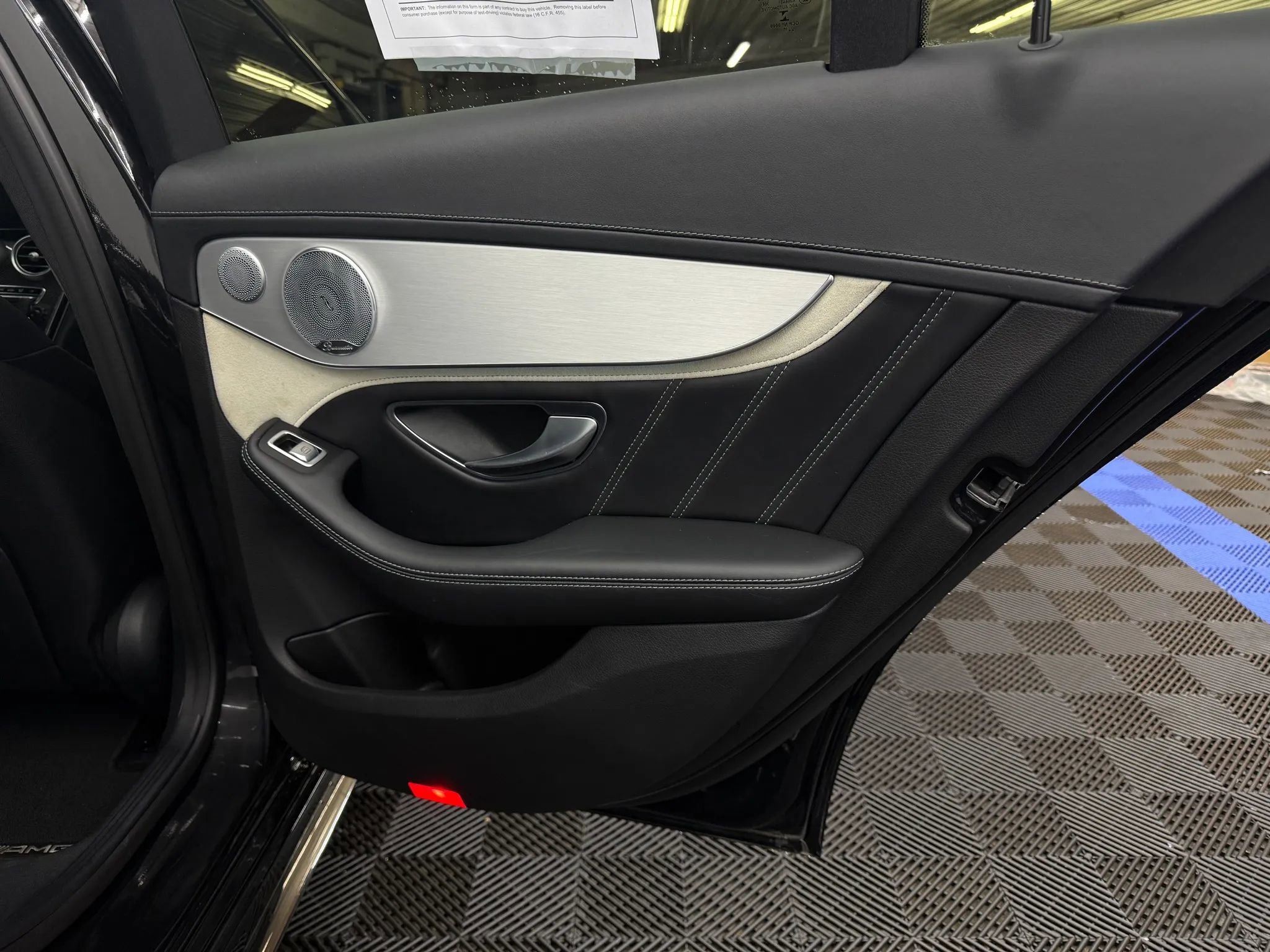 Used 2015 Mercedes-Benz C 63 AMG S image 9
