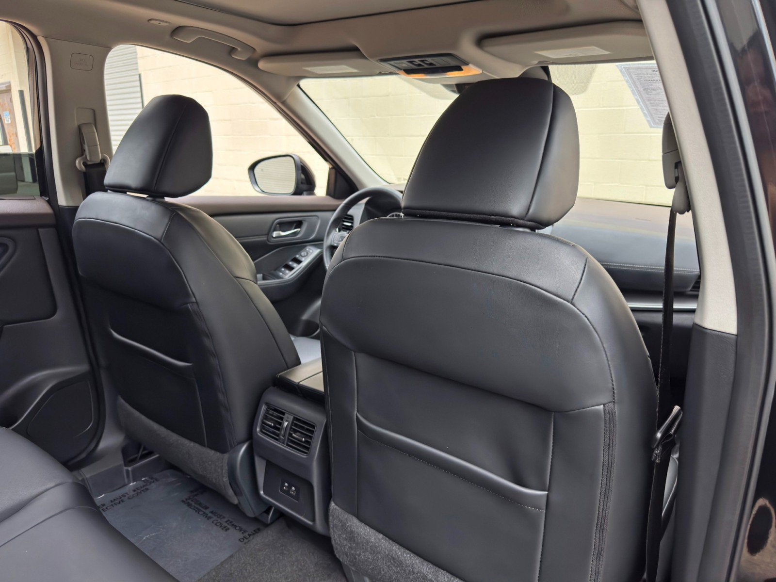 Used 2022 Nissan Rogue SV w/ SV Premium Package FWD image 31