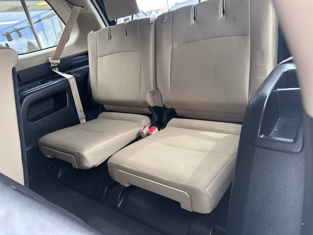 Used 2012 Toyota 4Runner SR5 AWD/4WD image 12