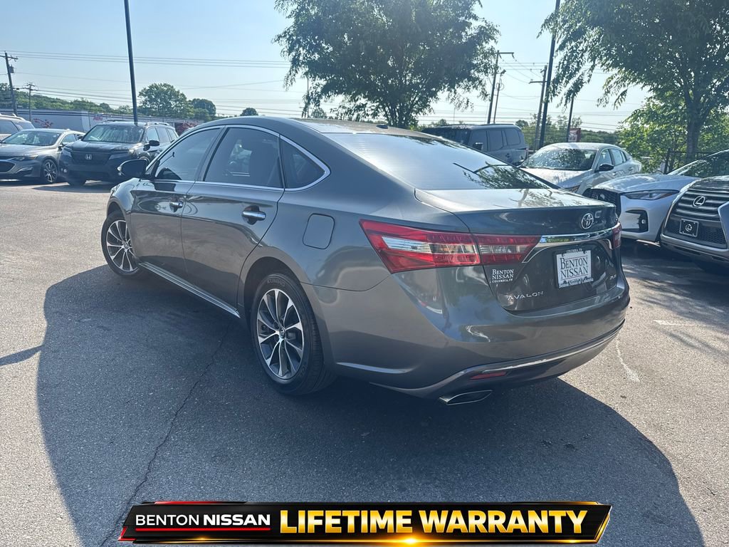 Used 2017 Toyota Avalon XLE Premium image 6