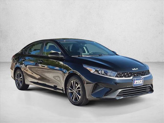 Used 2024 Kia Forte LXS w/ LXS Technology Package FWD image 3