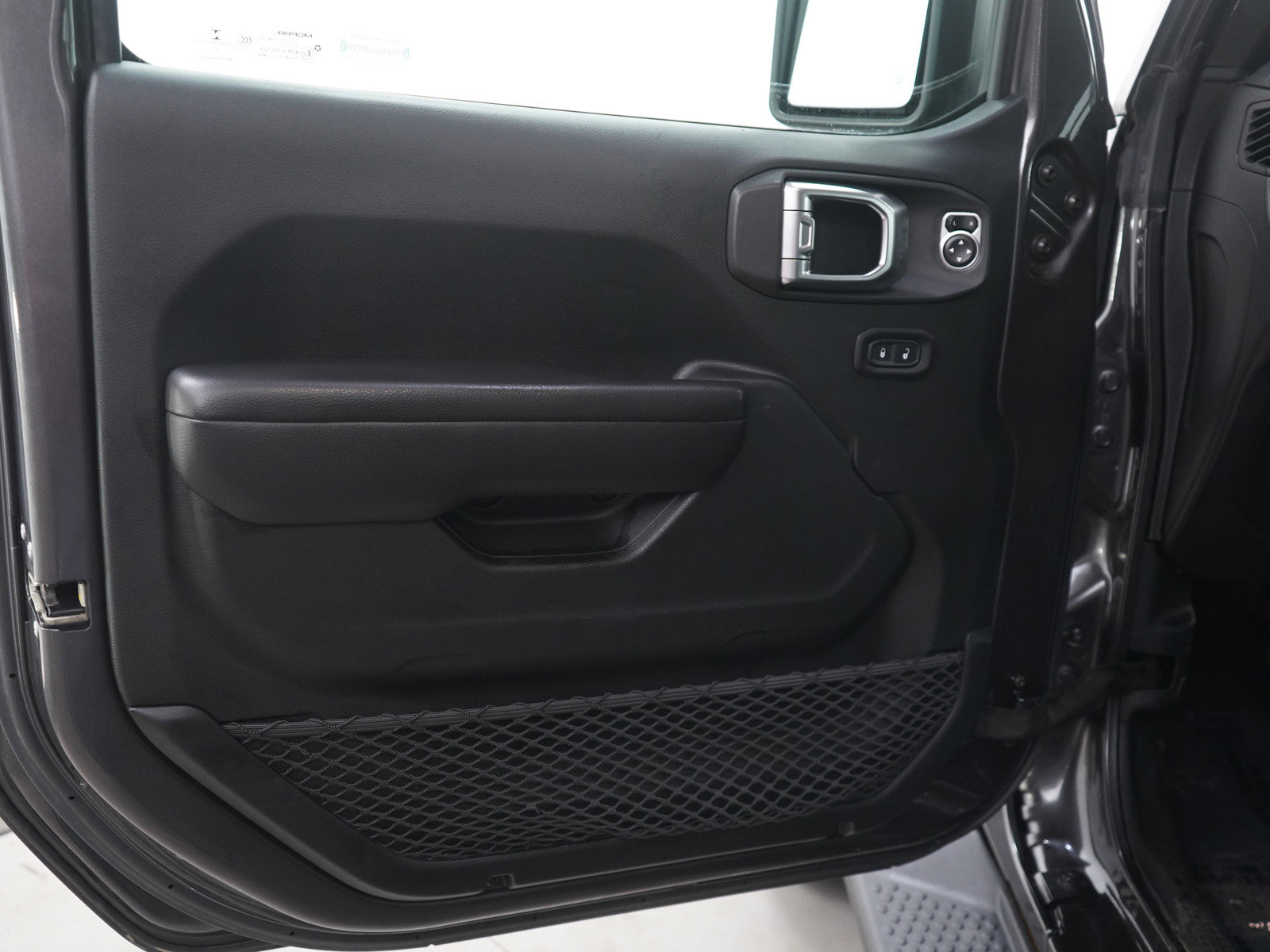 Used 2018 Jeep Wrangler Unlimited Sport S image 17