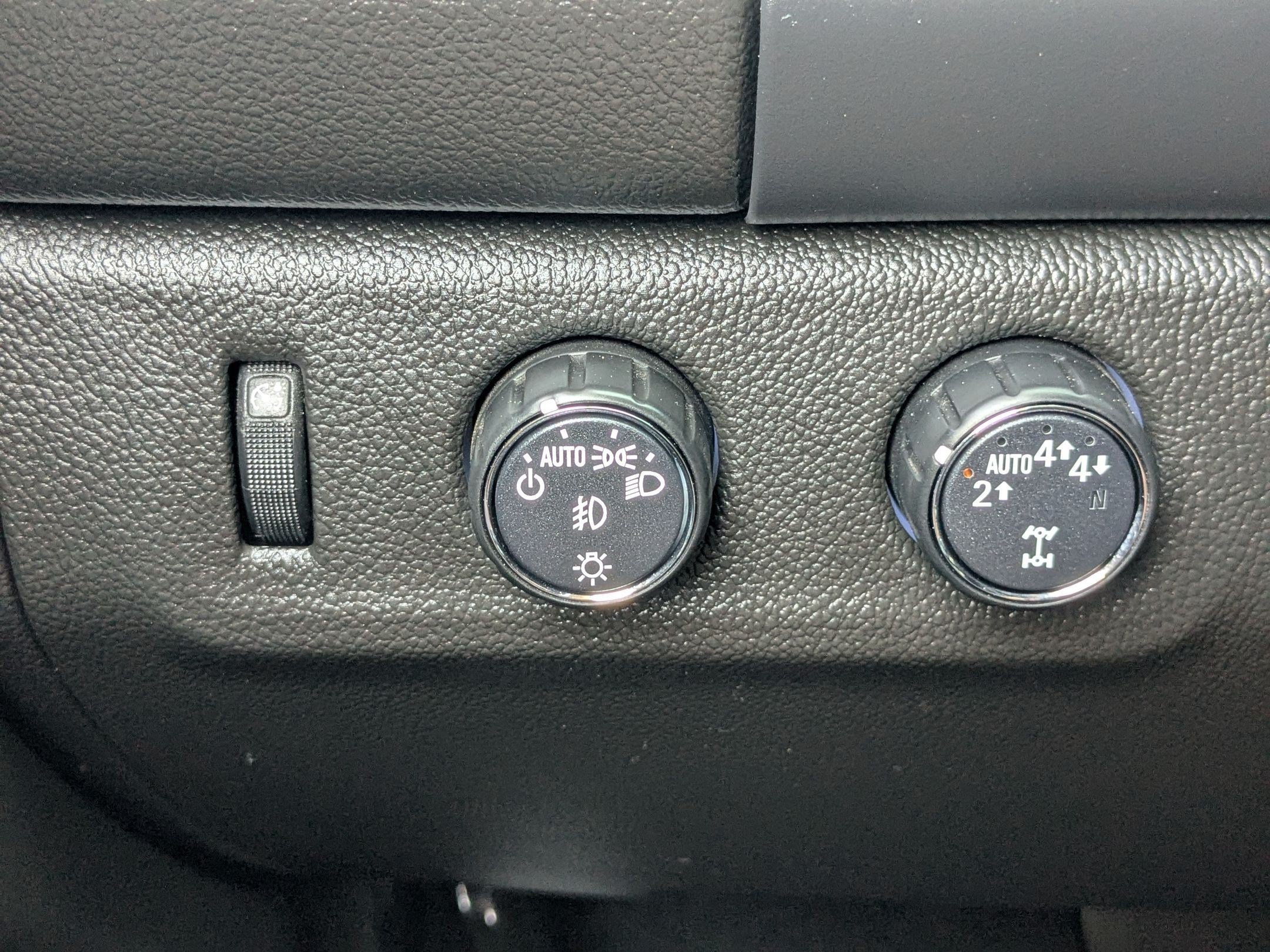 Certified 2021 GMC Canyon AT4 w/ Driver Alert Package AWD/4WD image 20
