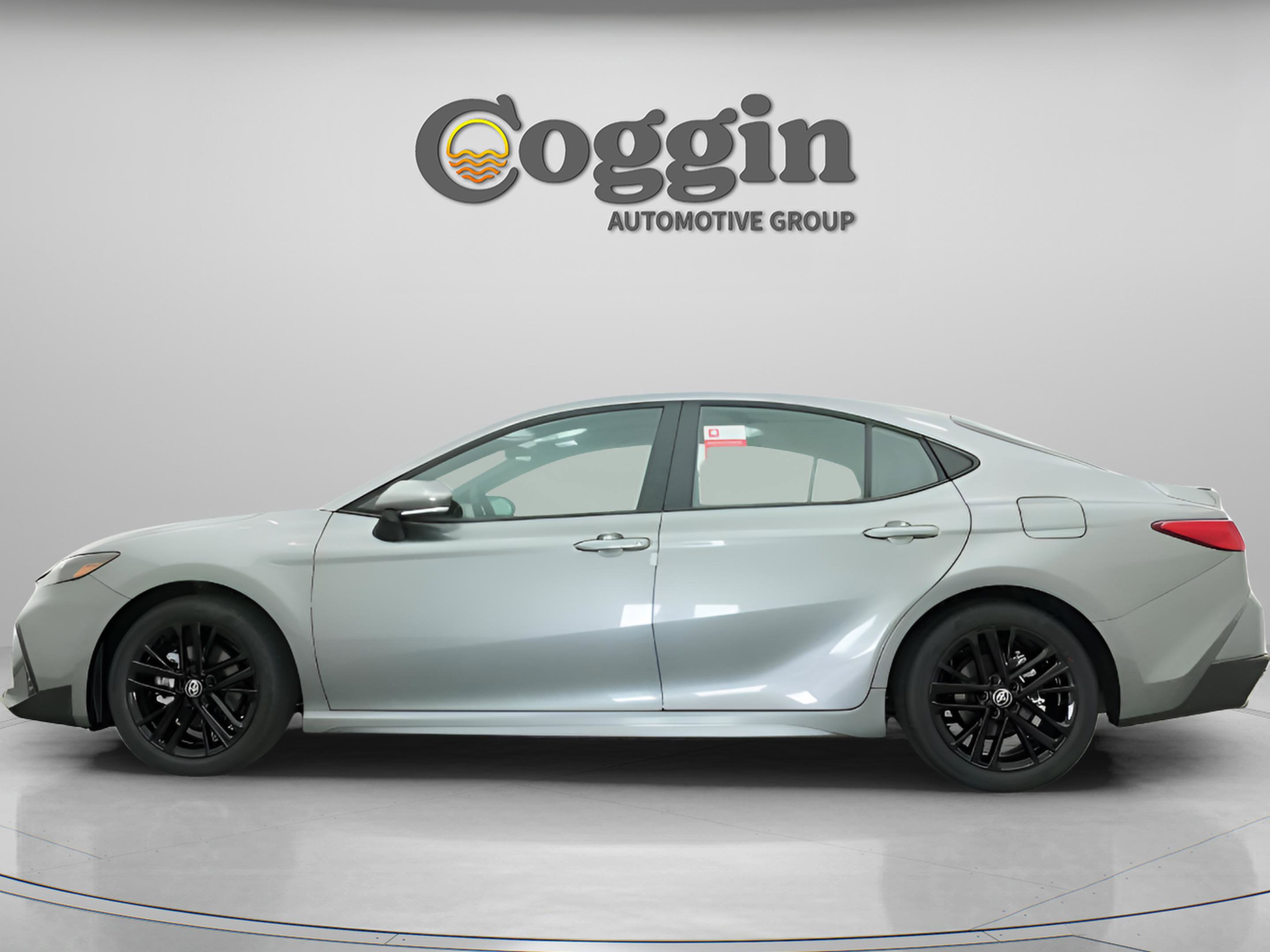 New 2026 Toyota Camry SE FWD image 6
