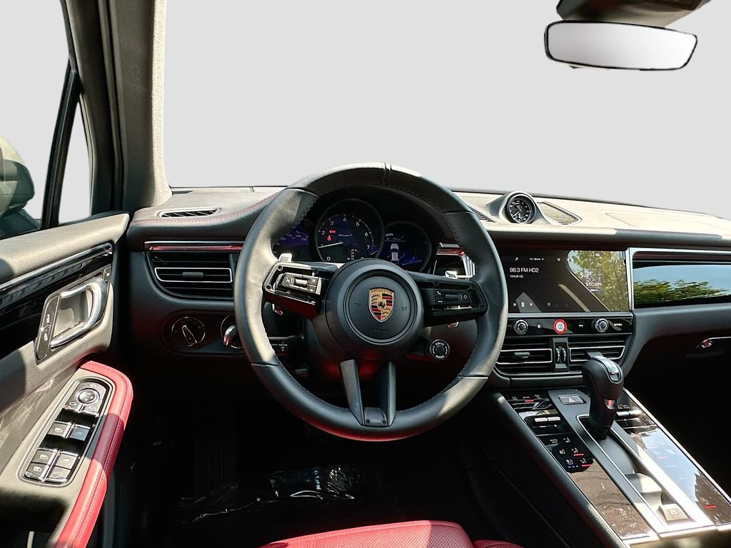 Certified 2026 Porsche Macan Turbo AWD/4WD image 25