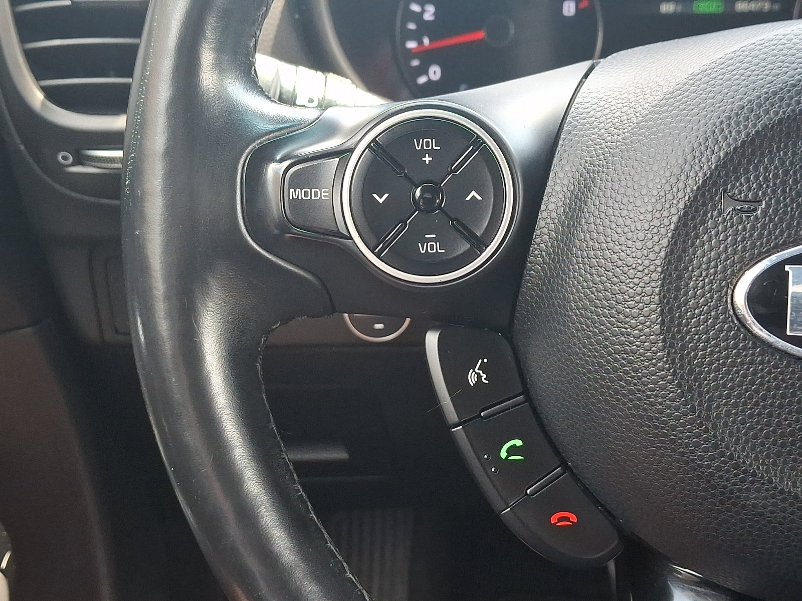 Used 2017 Kia Soul + FWD image 21