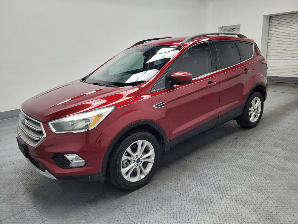 Used 2018 Ford Escape SE w/ SE Sync 3 Package image 2