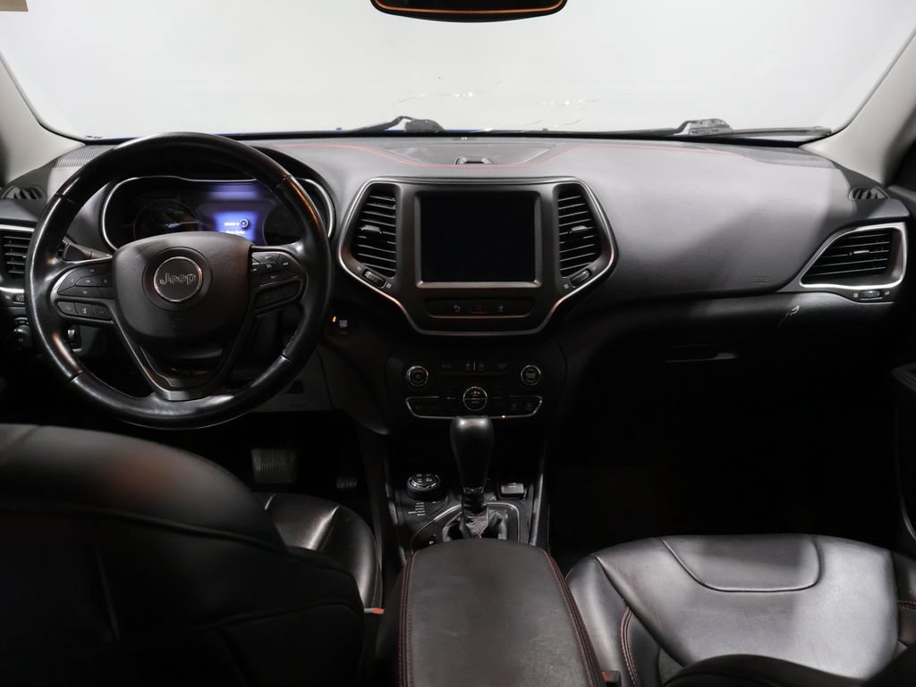 Used 2021 Jeep Cherokee Trailhawk AWD/4WD image 17