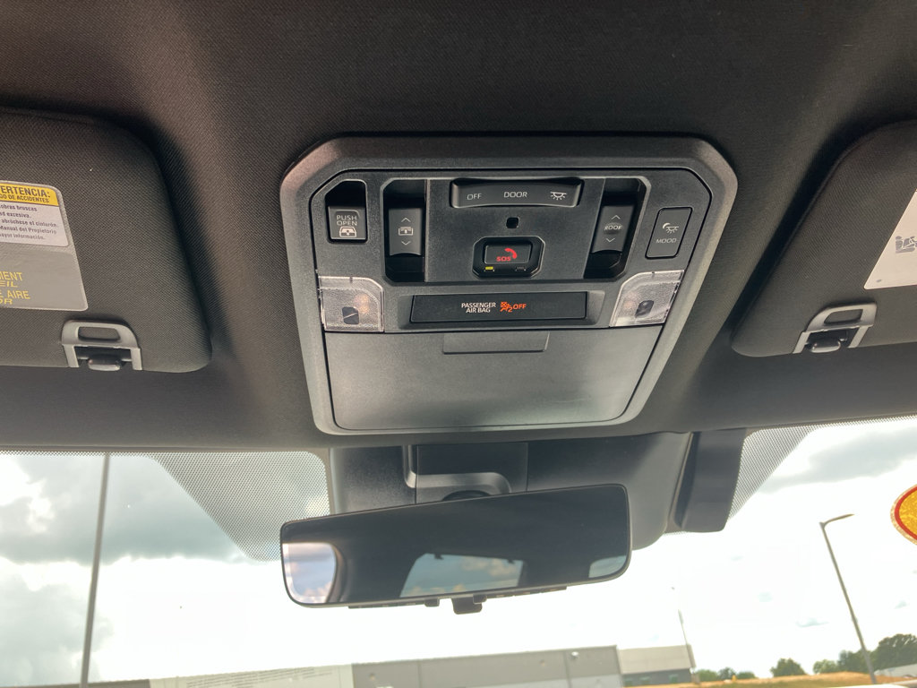 Used 2025 Toyota Tundra Platinum AWD/4WD image 12