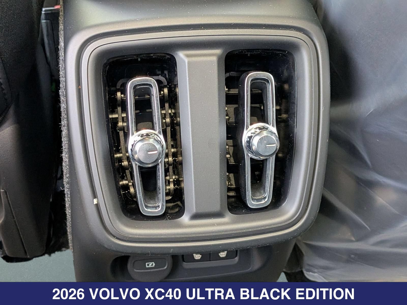 New 2026 Volvo XC40 B5 Ultra w/ Protection Package Premier AWD/4WD image 17