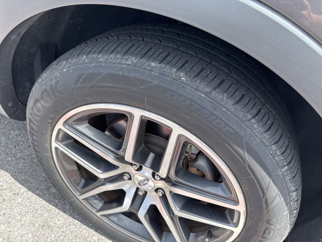 Used 2019 Ford Explorer Sport w/ Equipment Group 401A image 4